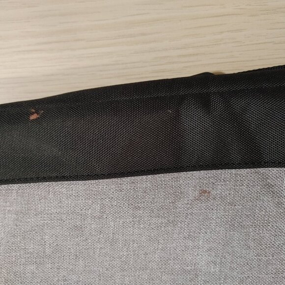 Targus Strata 15.6-Inch Slipcase Pewter, Grey - Picture 4 of 6